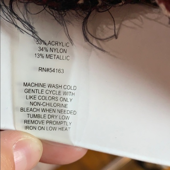 🌸2/$25 NWOT Black Rivet Cardigan Sweater black maroon cream Faux Fur - Picture 8 of 8